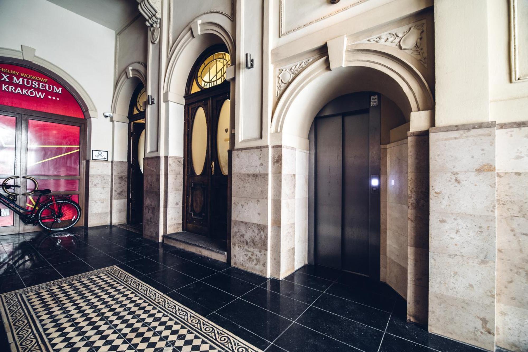 Quiet Luxury On Florianska Apartment Krakow Exterior photo